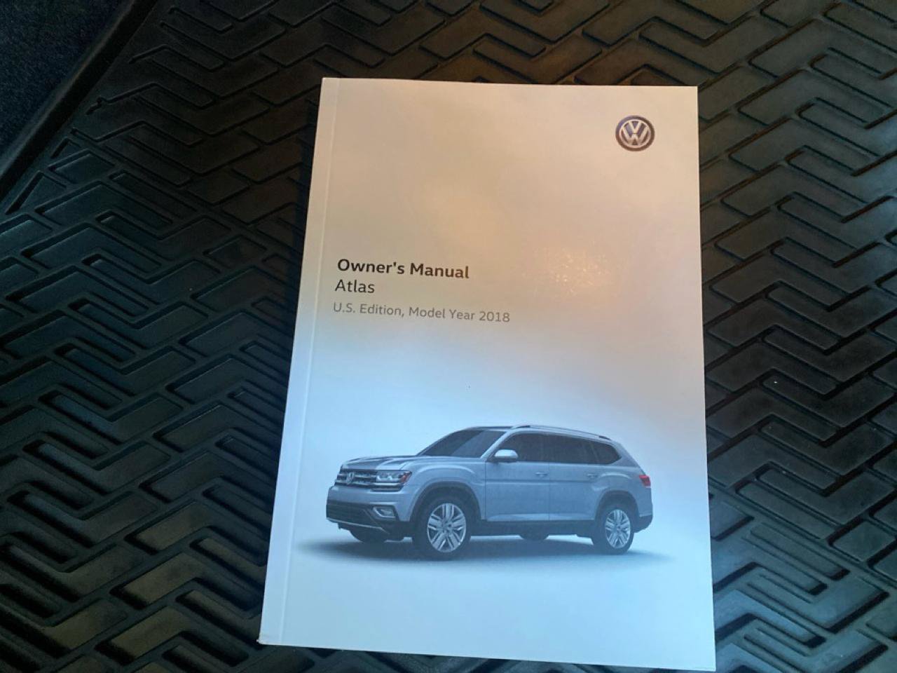 Used 2018 Volkswagen Atlas SEL Premium AWD/4WD image 41