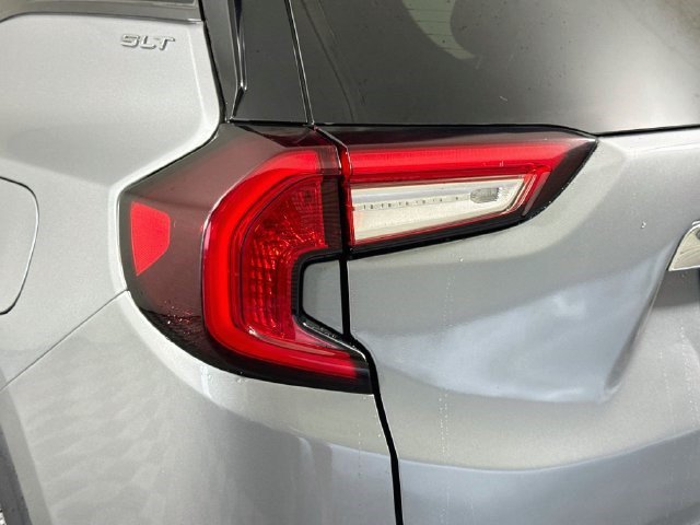 Used 2024 GMC Terrain SLT FWD image 35