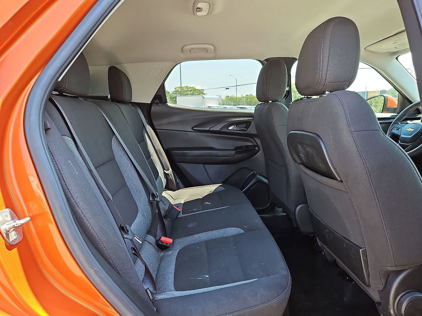 Certified 2022 Chevrolet TrailBlazer LT w/ LPO, Blackout Package FWD image 30