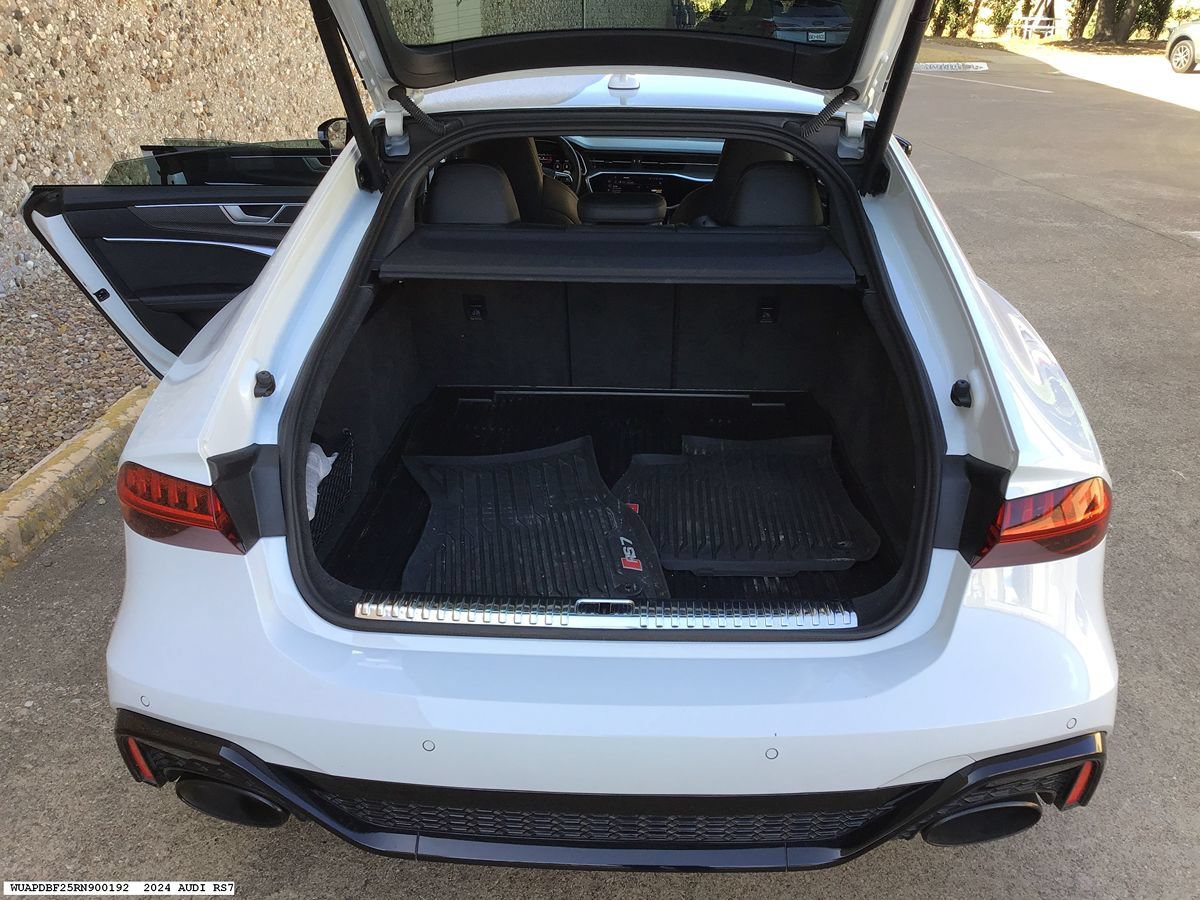 Used 2024 Audi RS 7 Performance AWD/4WD image 10