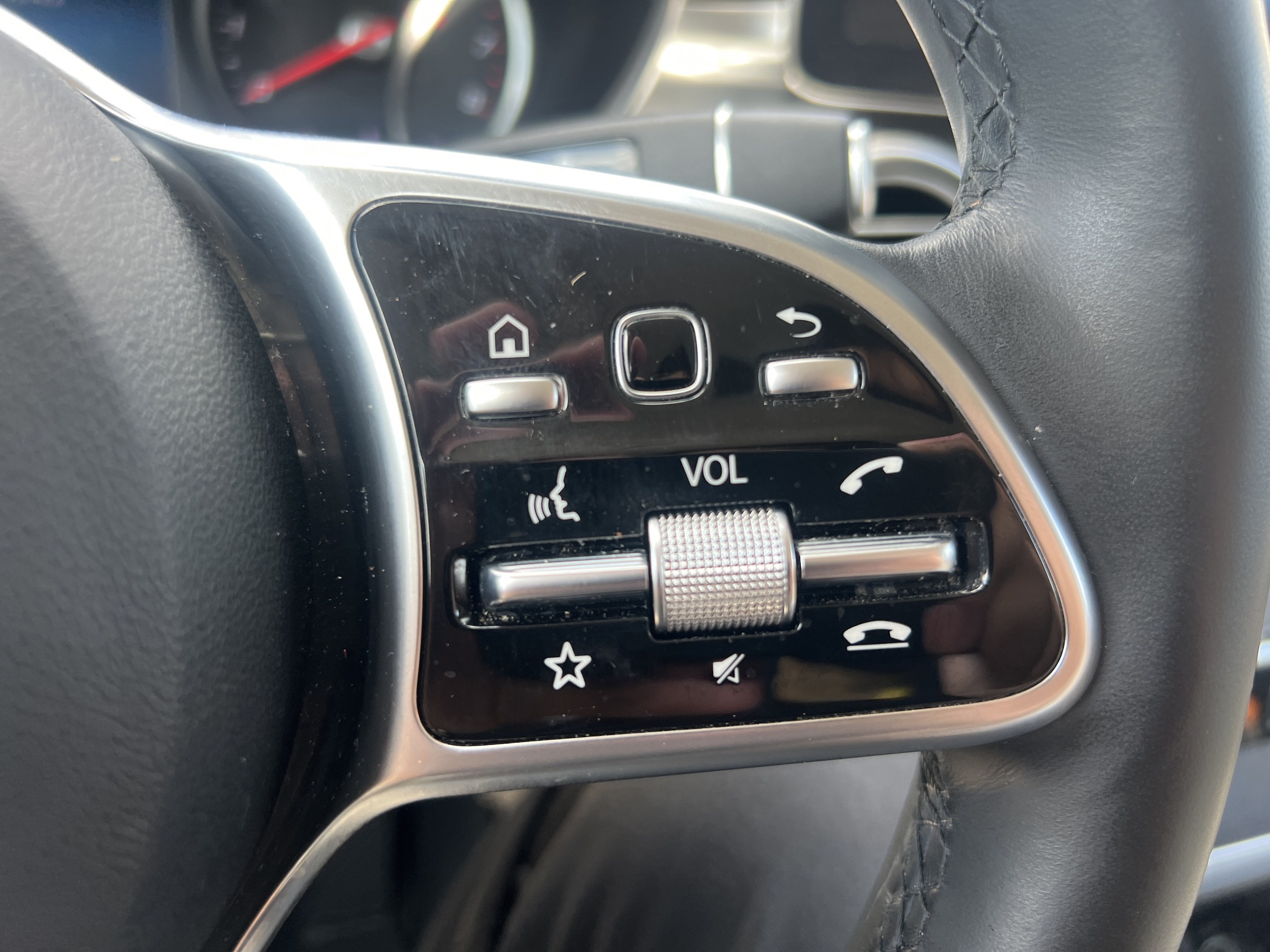 Certified 2022 Mercedes-Benz GLC 300 image 20