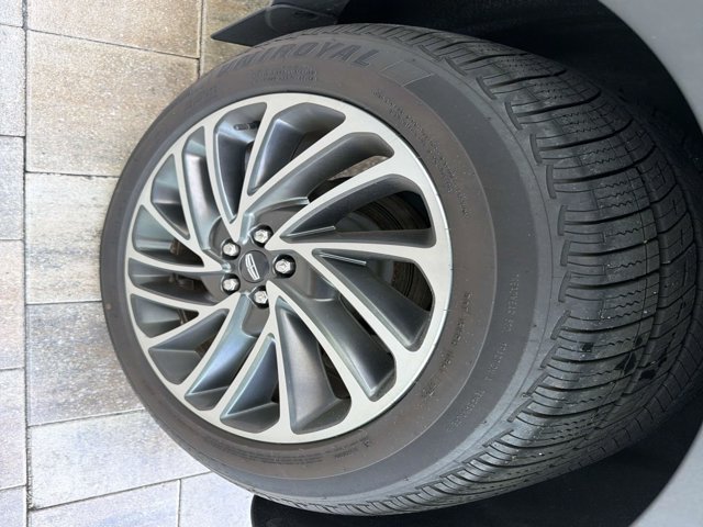 Certified 2019 Lincoln Nautilus Reserve FWD image 32