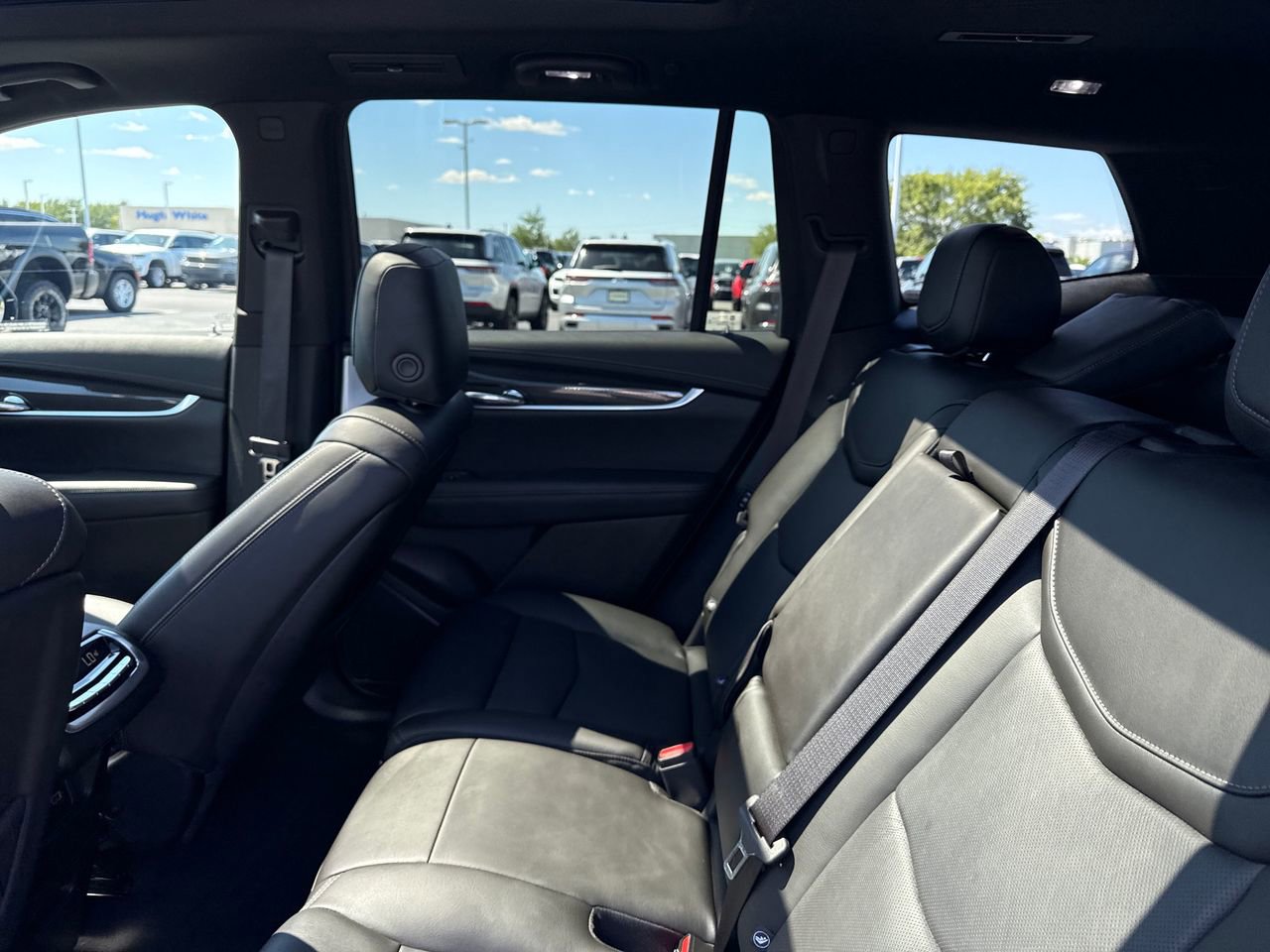 Used 2024 Cadillac XT6 Sport image 14