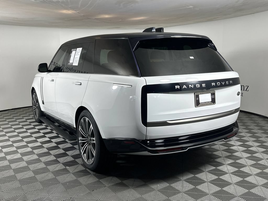 Used 2023 Land Rover Range Rover Long Wheelbase SE AWD/4WD image 5