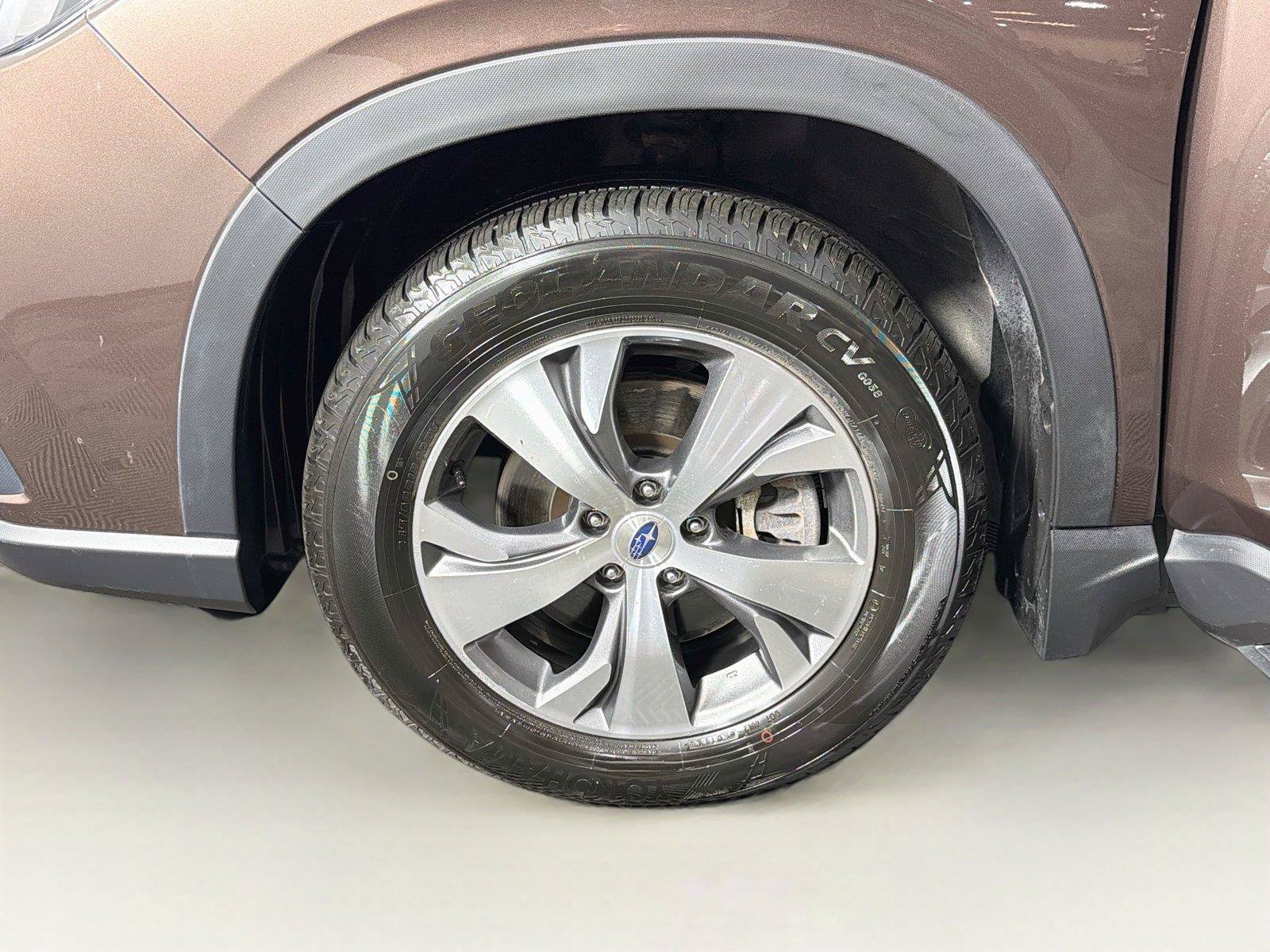 Used 2021 Subaru Ascent Premium w/ Convenience Package AWD/4WD image 33
