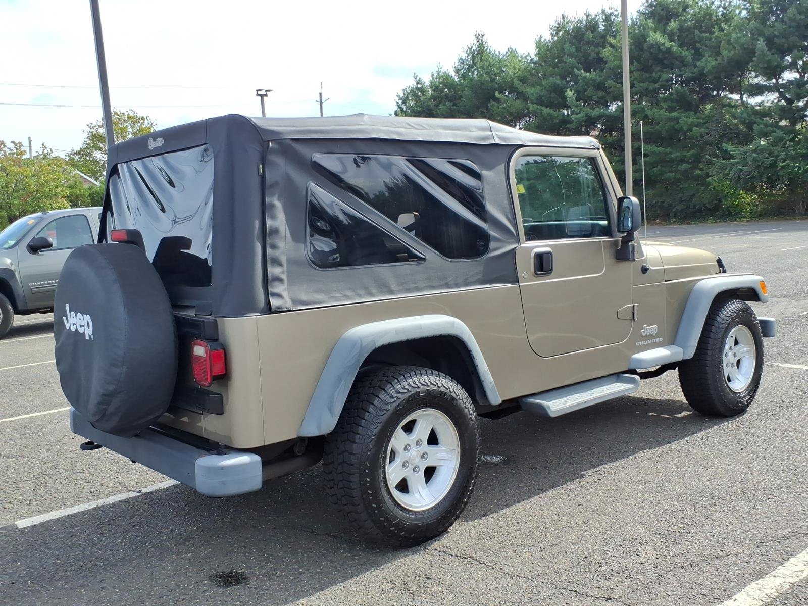 Used 2004 Jeep Wrangler 4WD image 6