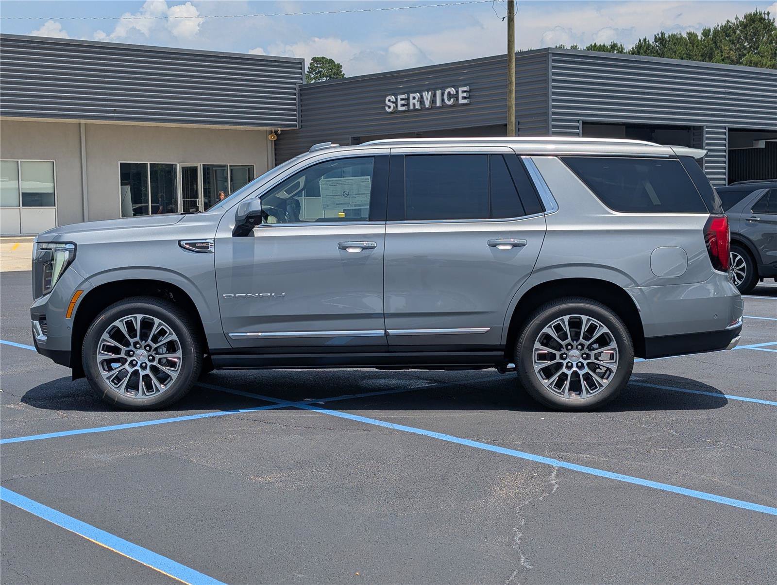 New 2026 GMC Yukon Denali w/ Sun & Power Step Package RWD image 26