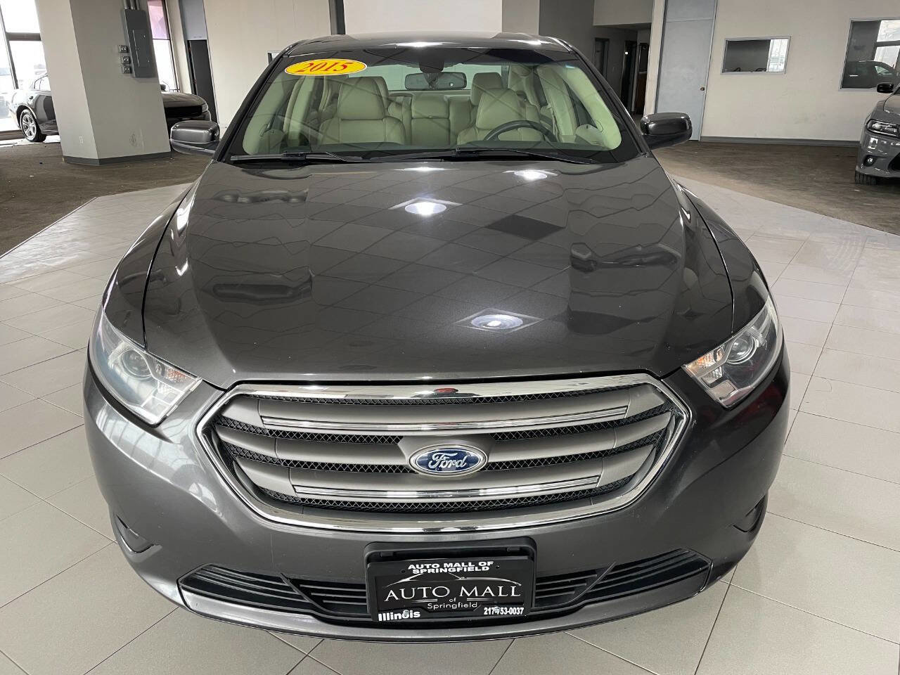 Used 2015 Ford Taurus SEL w/ Equipment Group 201A image 2