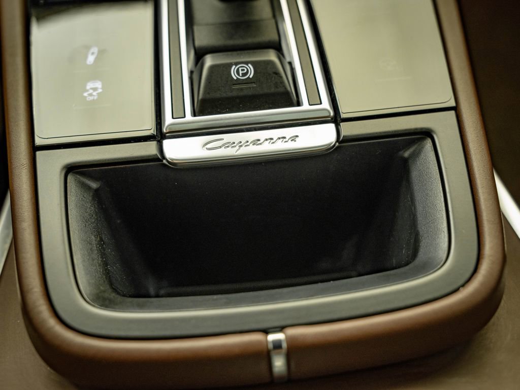 Certified 2021 Porsche Cayenne Turbo AWD/4WD image 53