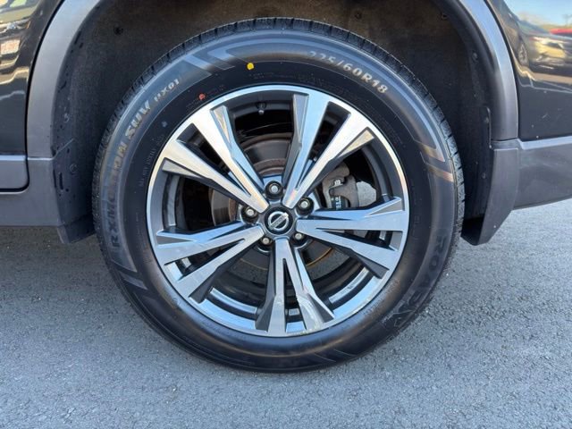 Used 2019 Nissan Rogue SV w/ Premium Package AWD/4WD image 28