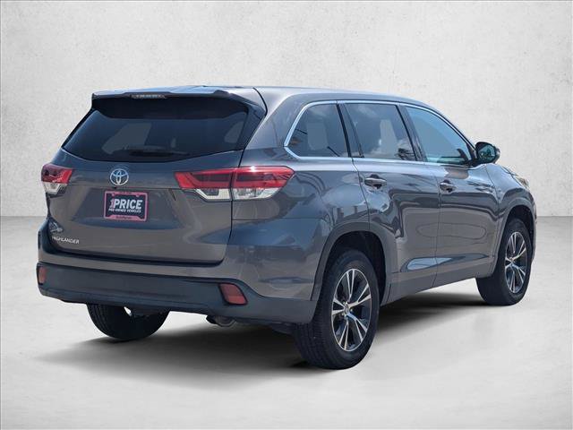 Used 2019 Toyota Highlander LE FWD image 5
