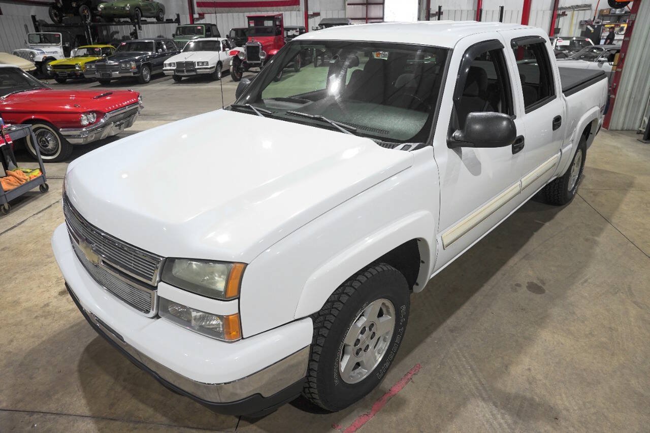 Used 2006 Chevrolet Silverado 1500 LT w/ Light Duty Power Package AWD/4WD image 15