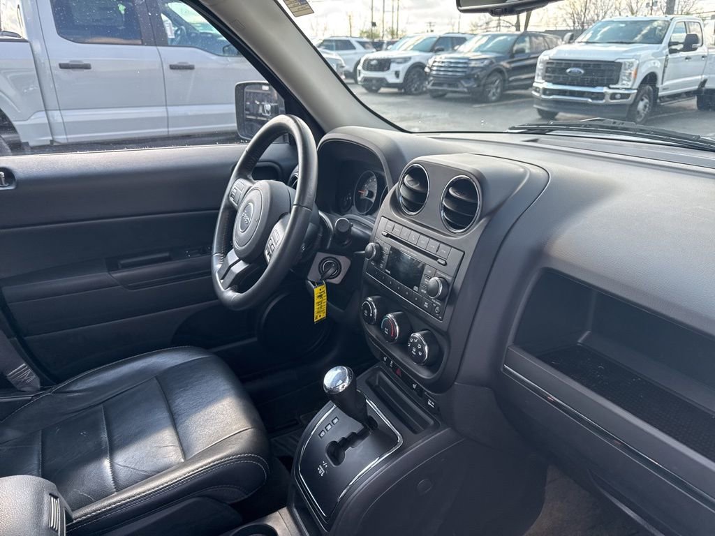 Used 2016 Jeep Patriot High Altitude image 29
