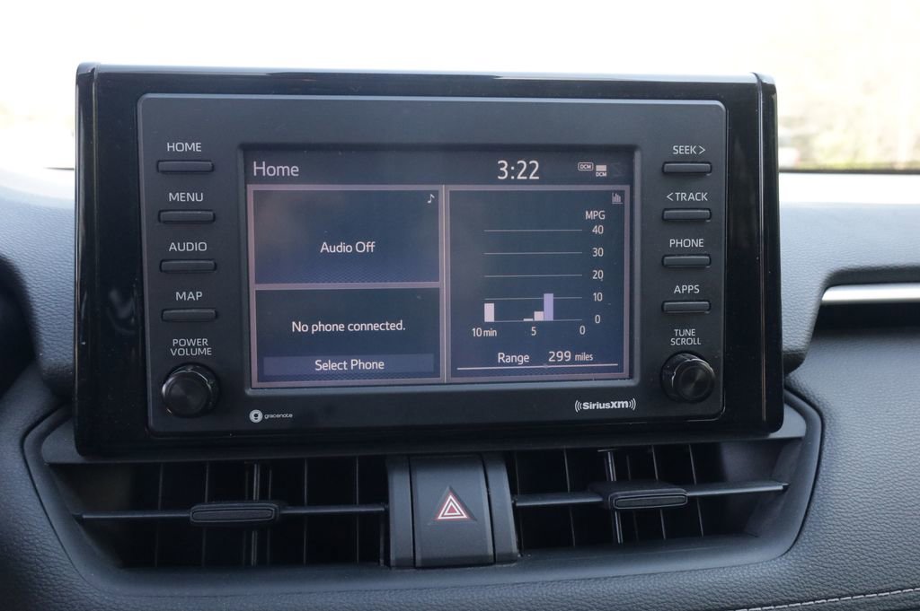 Used 2020 Toyota RAV4 XLE w/ Convenience Package image 28