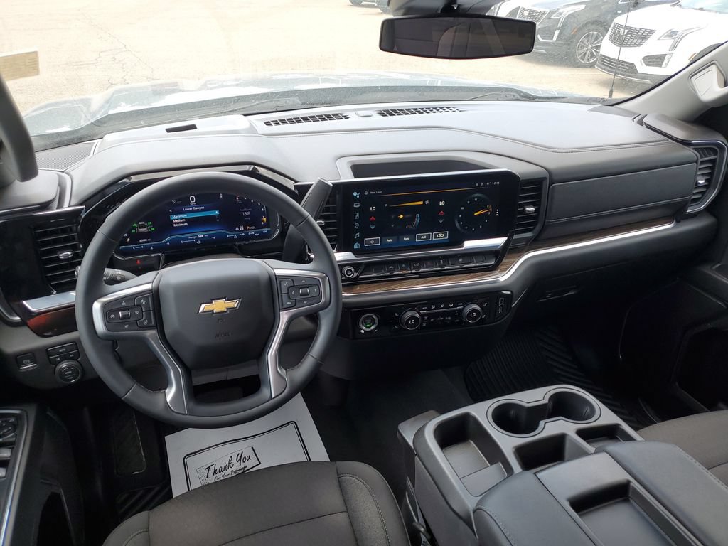 Certified 2024 Chevrolet Silverado 1500 LT AWD/4WD image 30