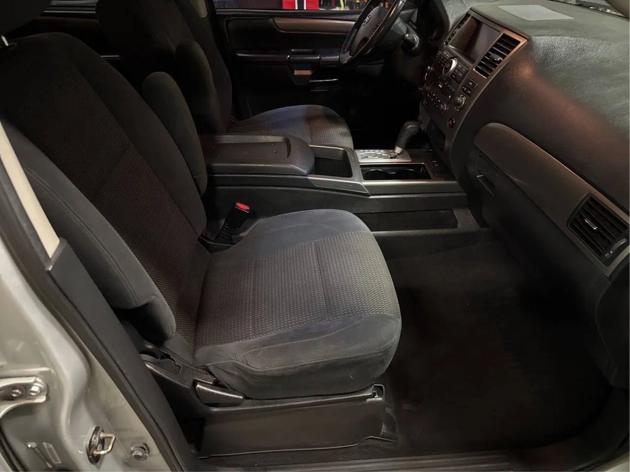 Used 2012 Nissan Armada SV image 11