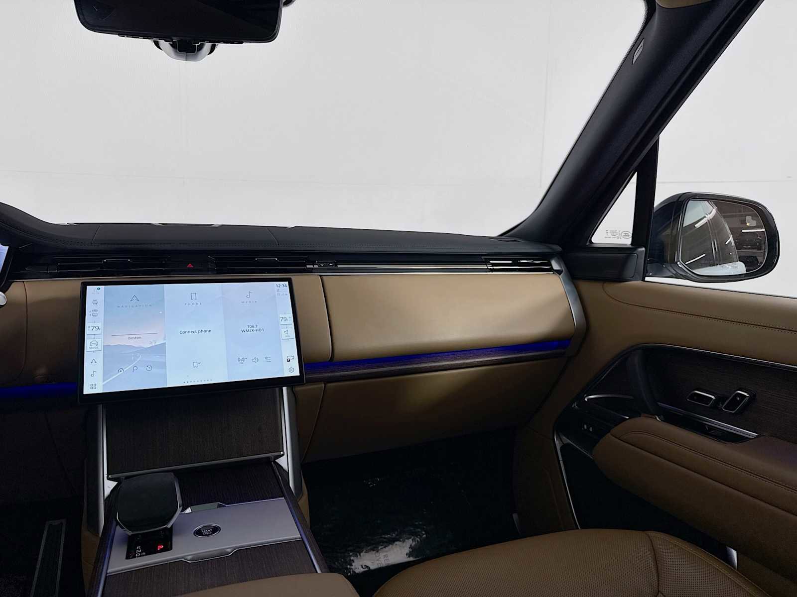 Certified 2025 Land Rover Range Rover Long Wheelbase SE image 53