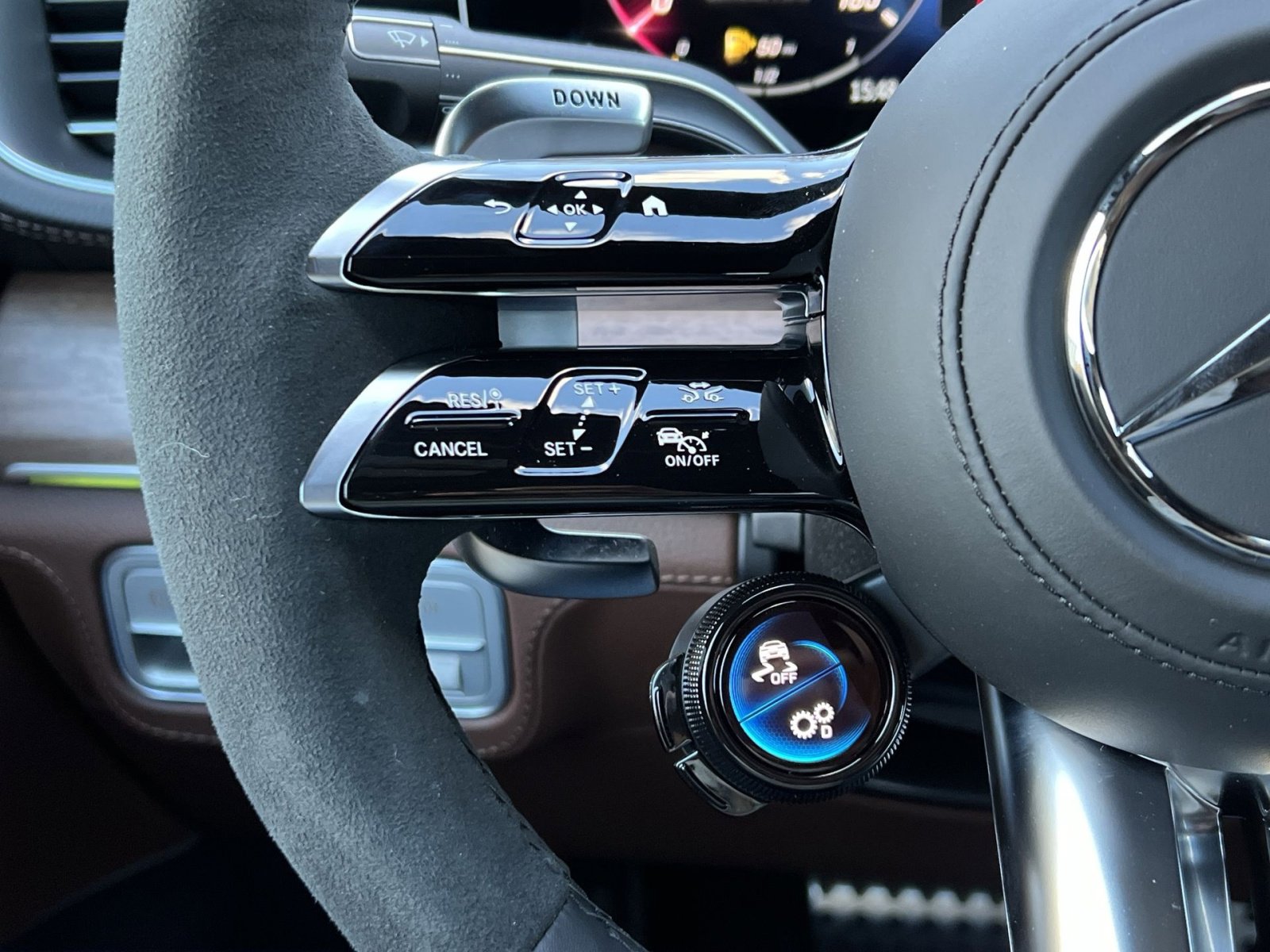 New 2026 Mercedes-Benz GLE 53 AMG 4MATIC Coupe image 32