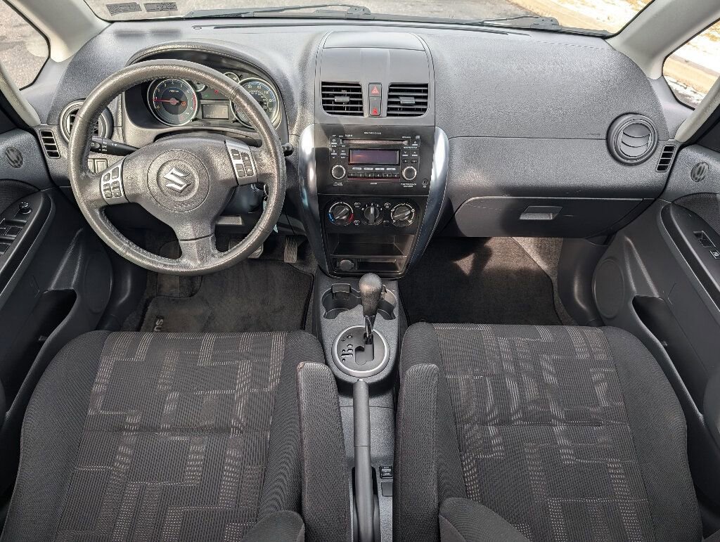 Used 2011 Suzuki SX4 AWD Hatchback image 17