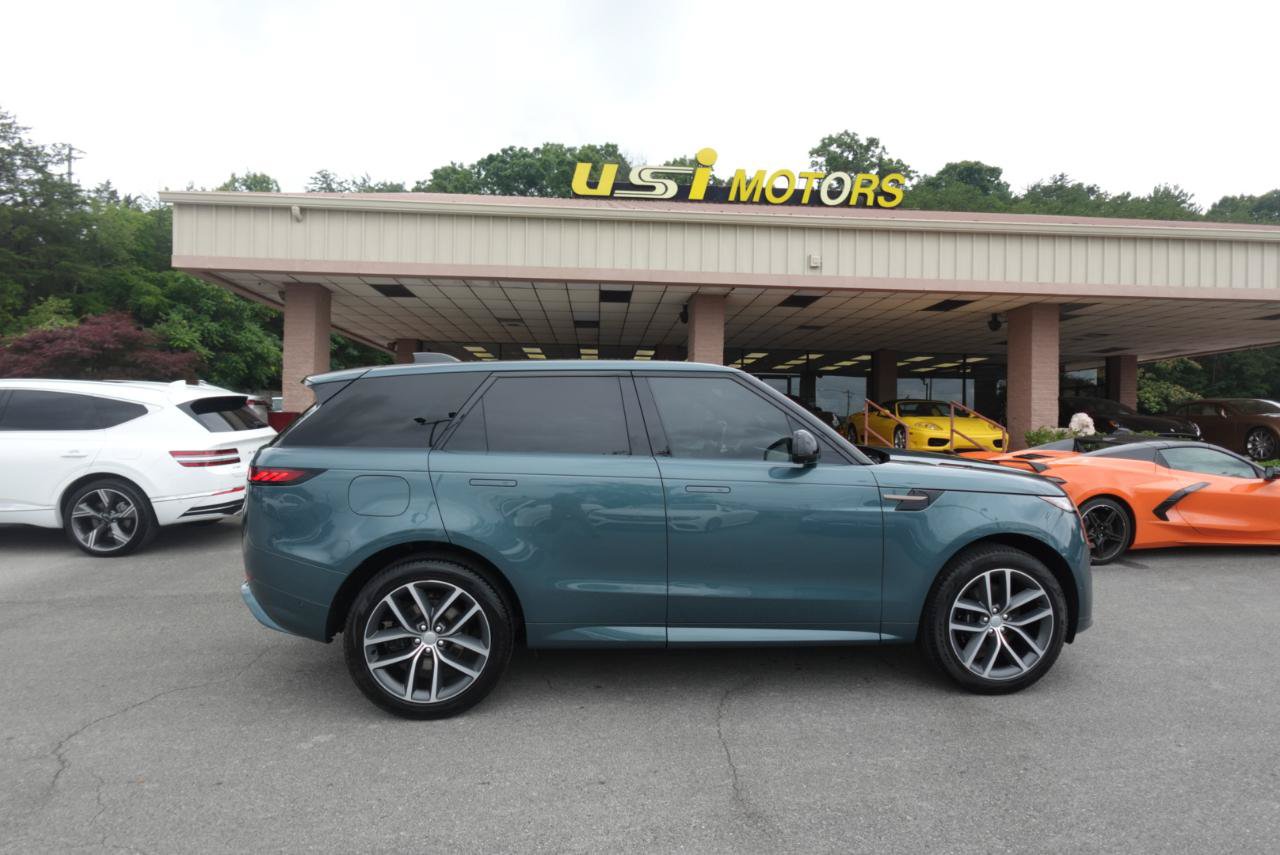 Used 2023 Land Rover Range Rover Sport SE Dynamic AWD/4WD image 2
