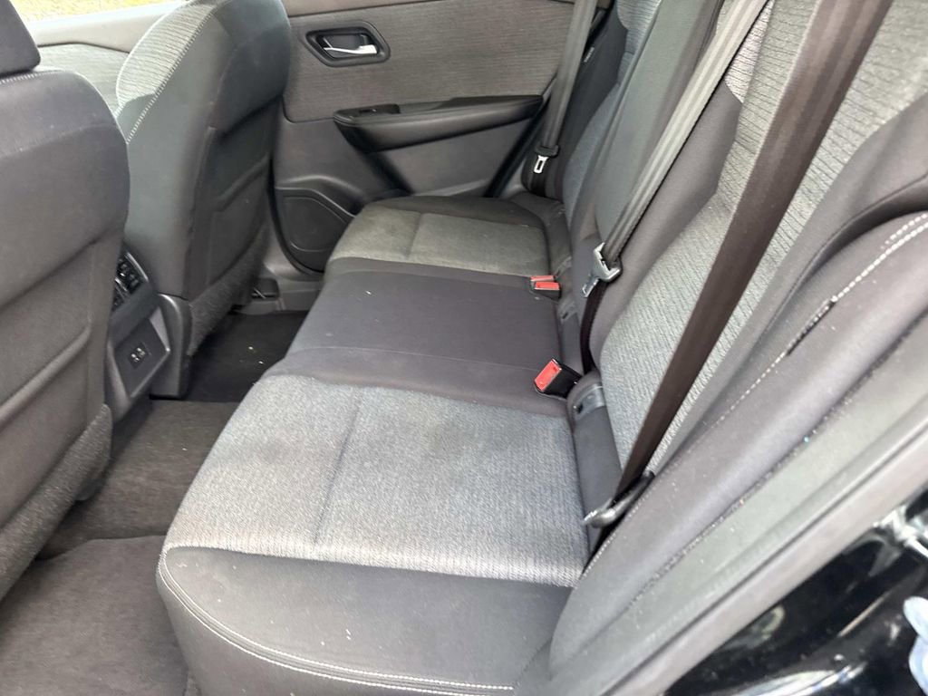 Certified 2021 Nissan Rogue SV image 13