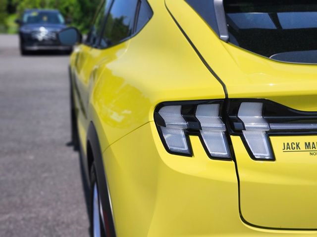 Certified 2025 Ford Mustang Mach-E GT AWD/4WD image 9