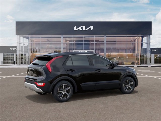 New 2025 Kia Niro LX image 6