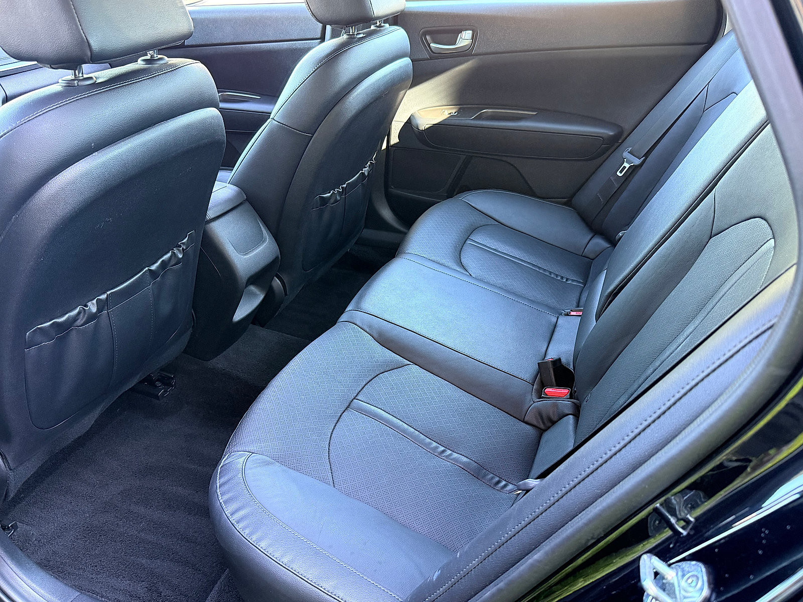 Used 2020 Kia Optima SE FWD image 38