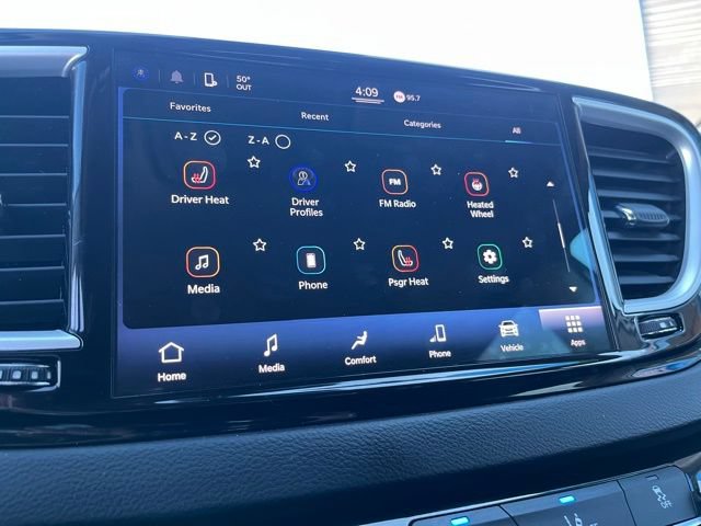 Used 2022 Chrysler Pacifica Touring-L FWD image 22