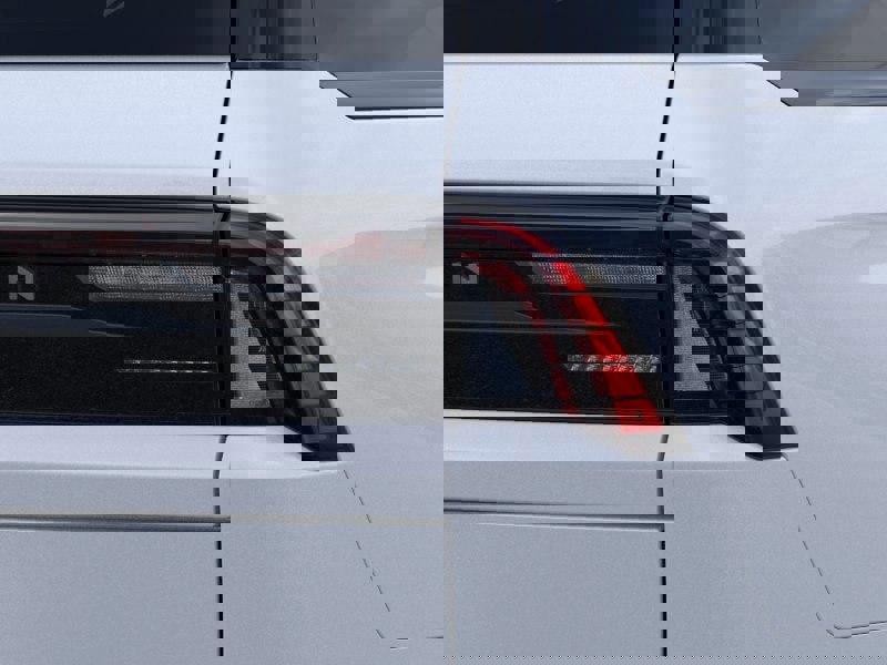 New 2026 Lincoln Navigator L Reserve w/ Jet Appearance Package image 21