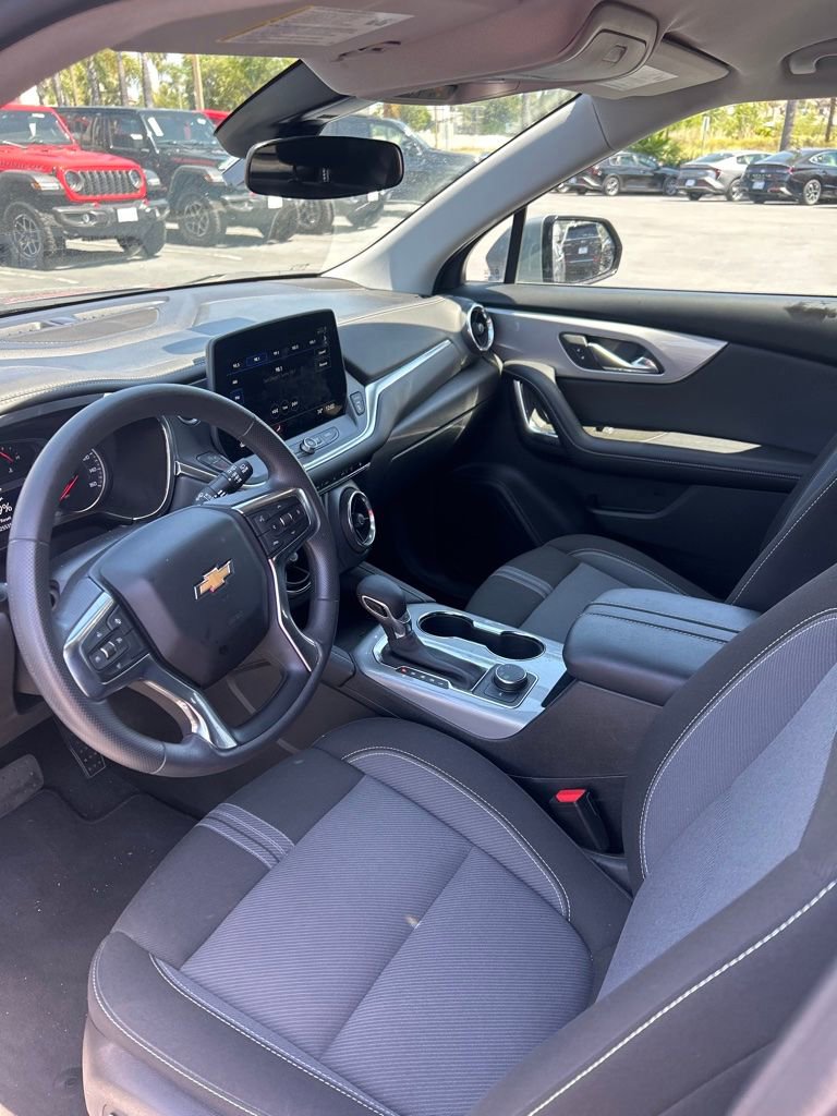 Used 2025 Chevrolet Blazer LT image 17