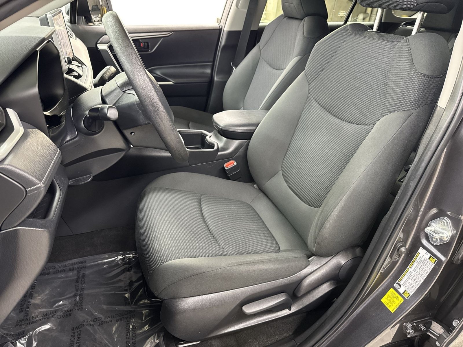Used 2024 Toyota RAV4 LE AWD/4WD image 25