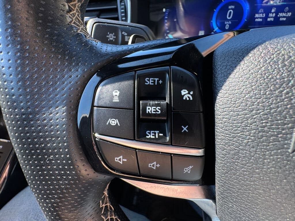 Used 2021 Ford Explorer ST w/ ST Street Pack image 31