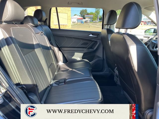 Used 2024 Volkswagen Tiguan SE AWD/4WD image 33