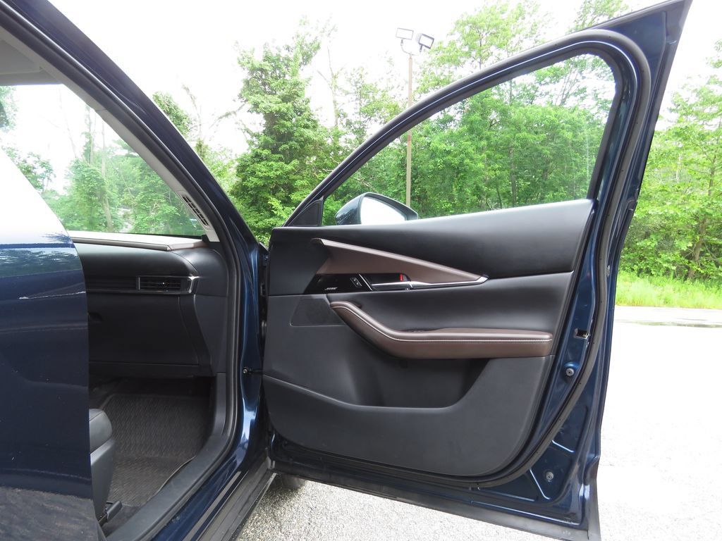 Used 2021 MAZDA CX-30 AWD 2.5 S w/ Premium Package image 12