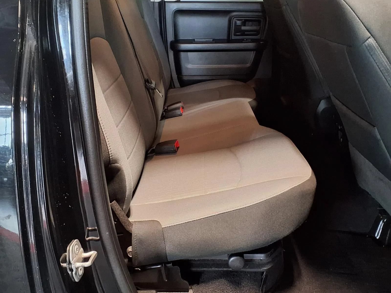Used 2022 RAM 1500 Express w/ Wheel & Sound Group AWD/4WD image 8