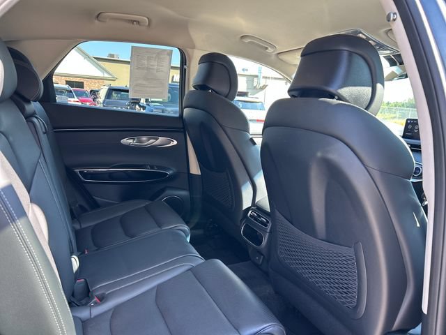 Used 2025 Genesis GV70 2.5T AWD/4WD image 23