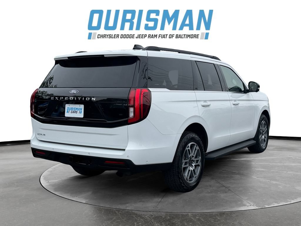 Used 2025 Ford Expedition Active AWD/4WD image 6