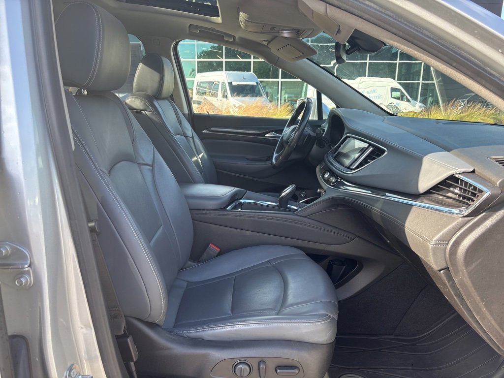 Used 2019 Buick Enclave Premium w/ Experience Buick Package image 28