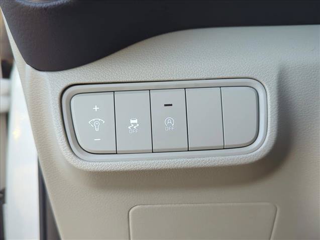 Used 2025 Kia Soul LX FWD image 21