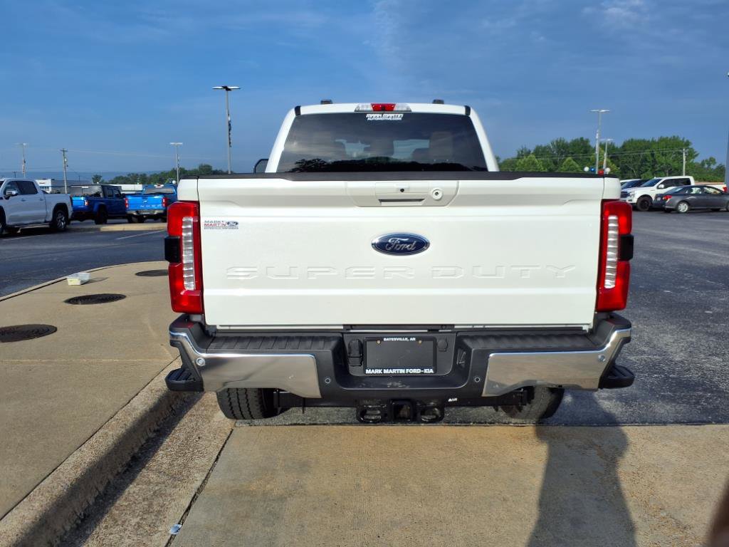 New 2025 Ford F250 Lariat image 4