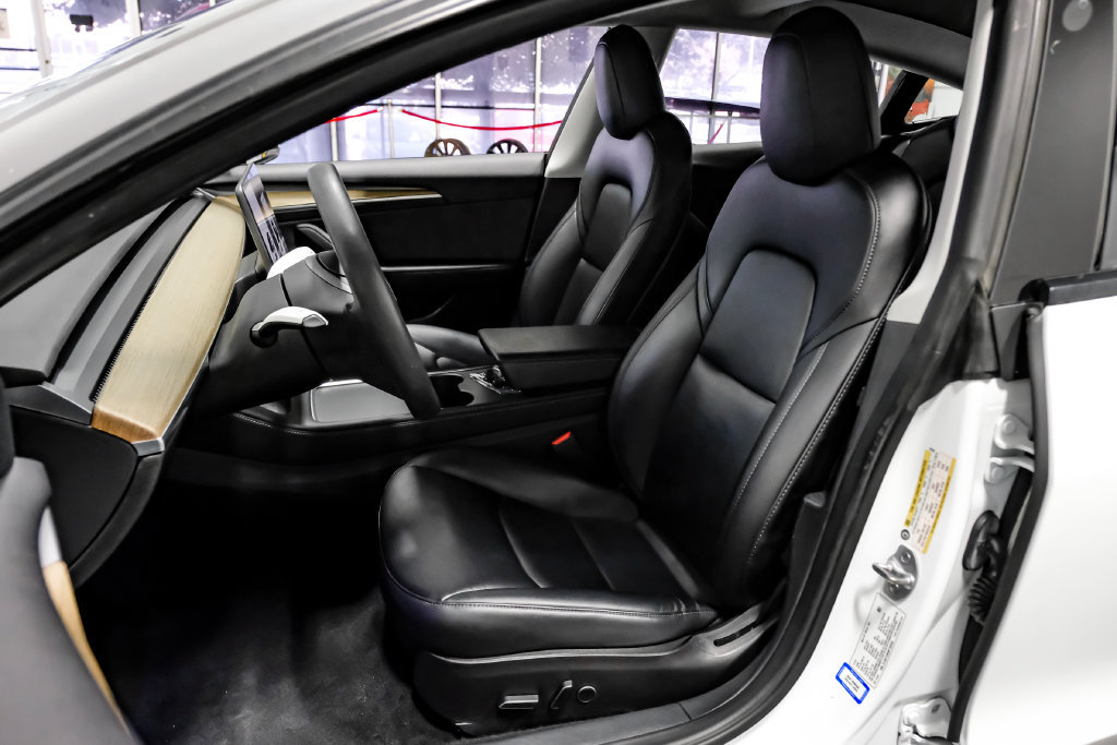 Used 2022 Tesla Model 3 Long Range AWD/4WD image 33