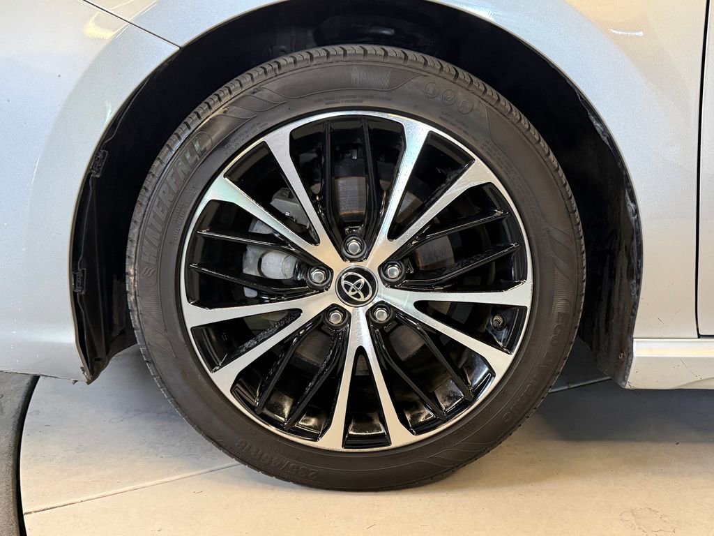 Used 2019 Toyota Camry SE FWD image 23