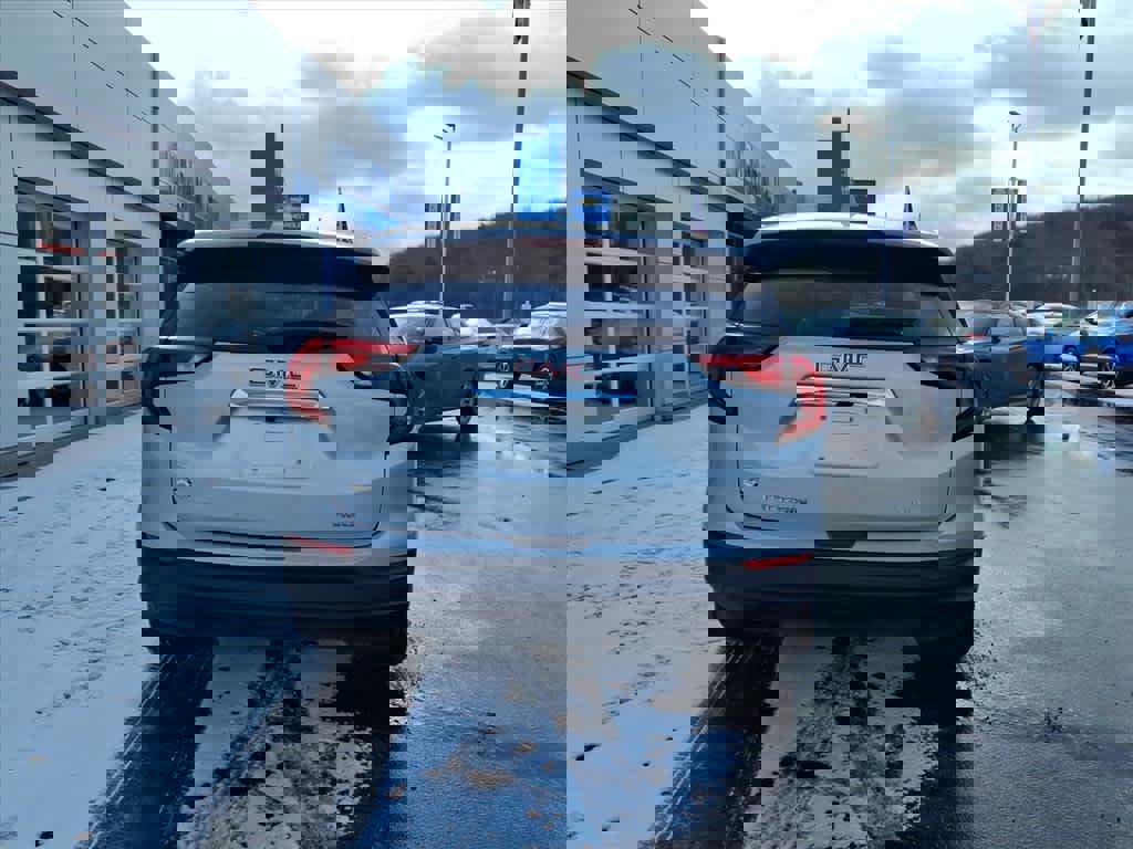 Used 2020 GMC Terrain SLE image 5