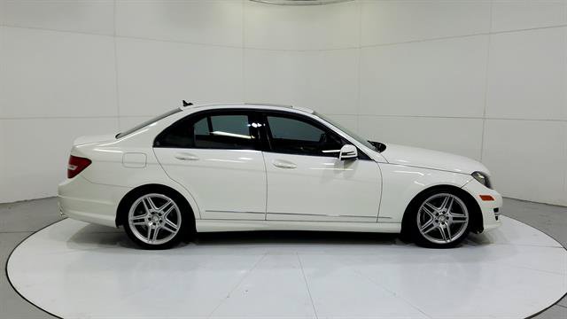 Used 2012 Mercedes-Benz C 300 4MATIC Sedan image 9