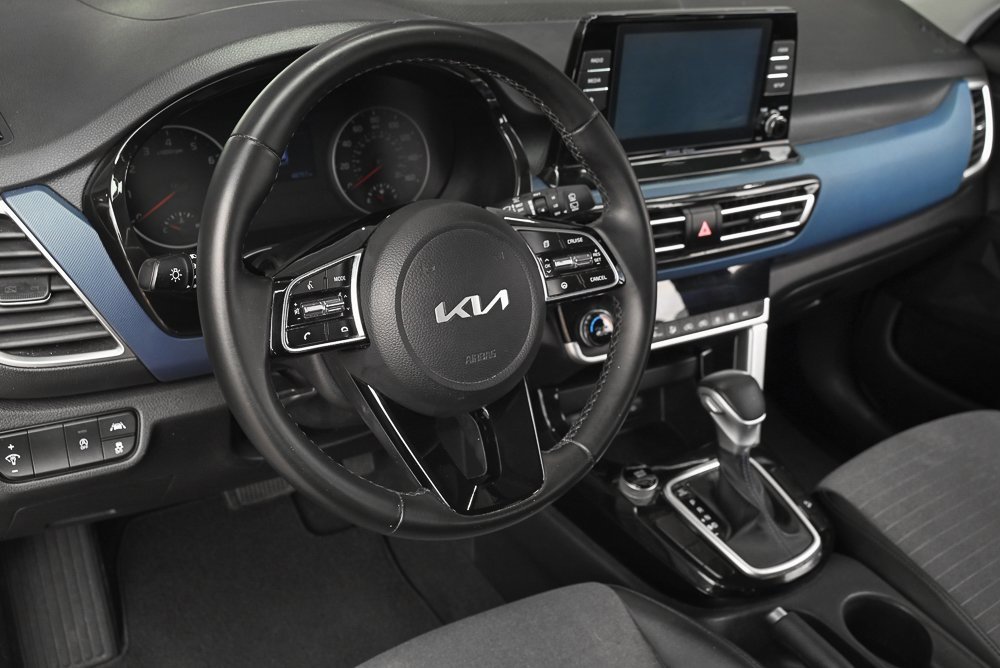 Used 2023 Kia Seltos S image 11