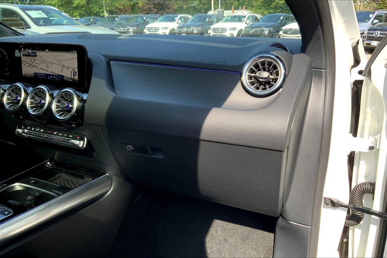 New 2026 Mercedes-Benz GLA 250 GLA 250 image 10