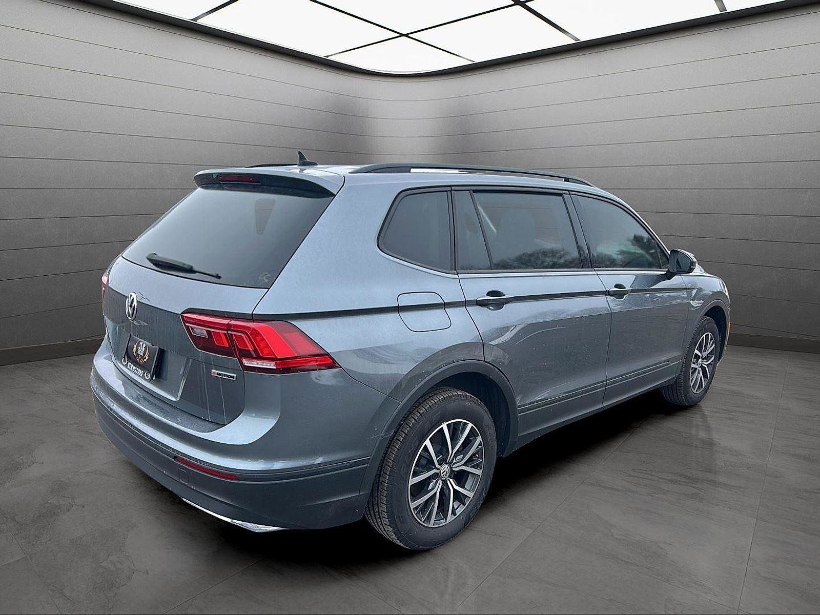 Used 2021 Volkswagen Tiguan S image 5