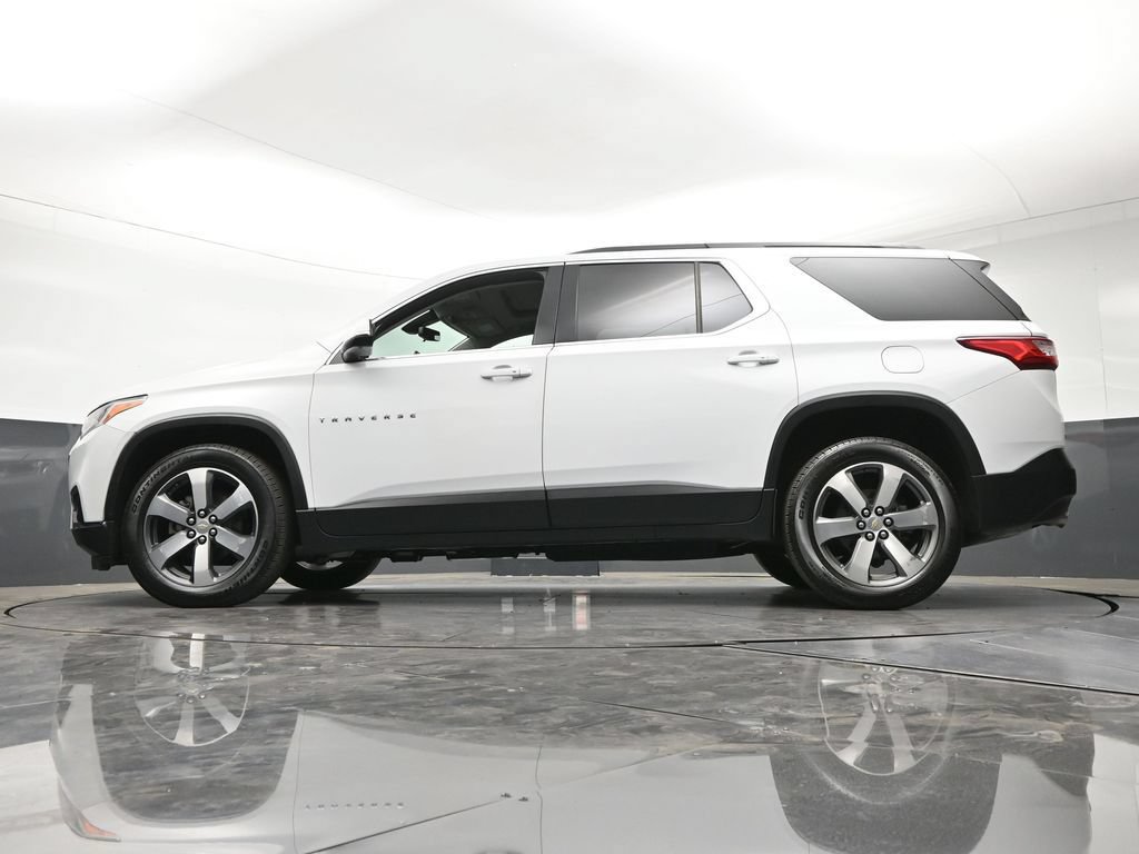 Certified 2020 Chevrolet Traverse LT w/ LT Premium Package AWD/4WD image 25