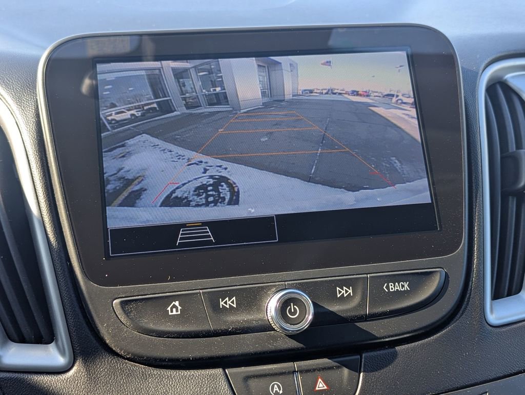 Used 2022 Chevrolet Malibu LS w/ Driver Confidence Package II FWD image 17